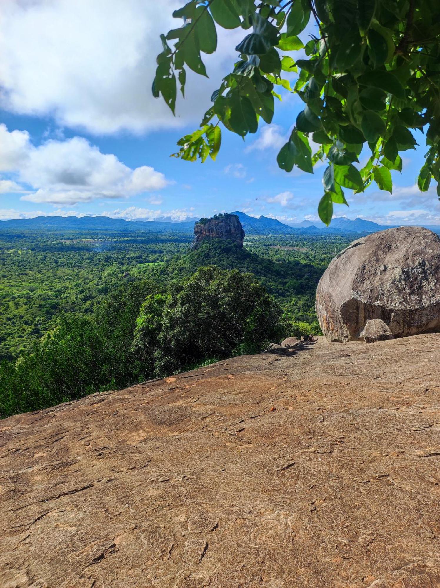 Jaana Guest Hotell Sigiriya Exteriör bild