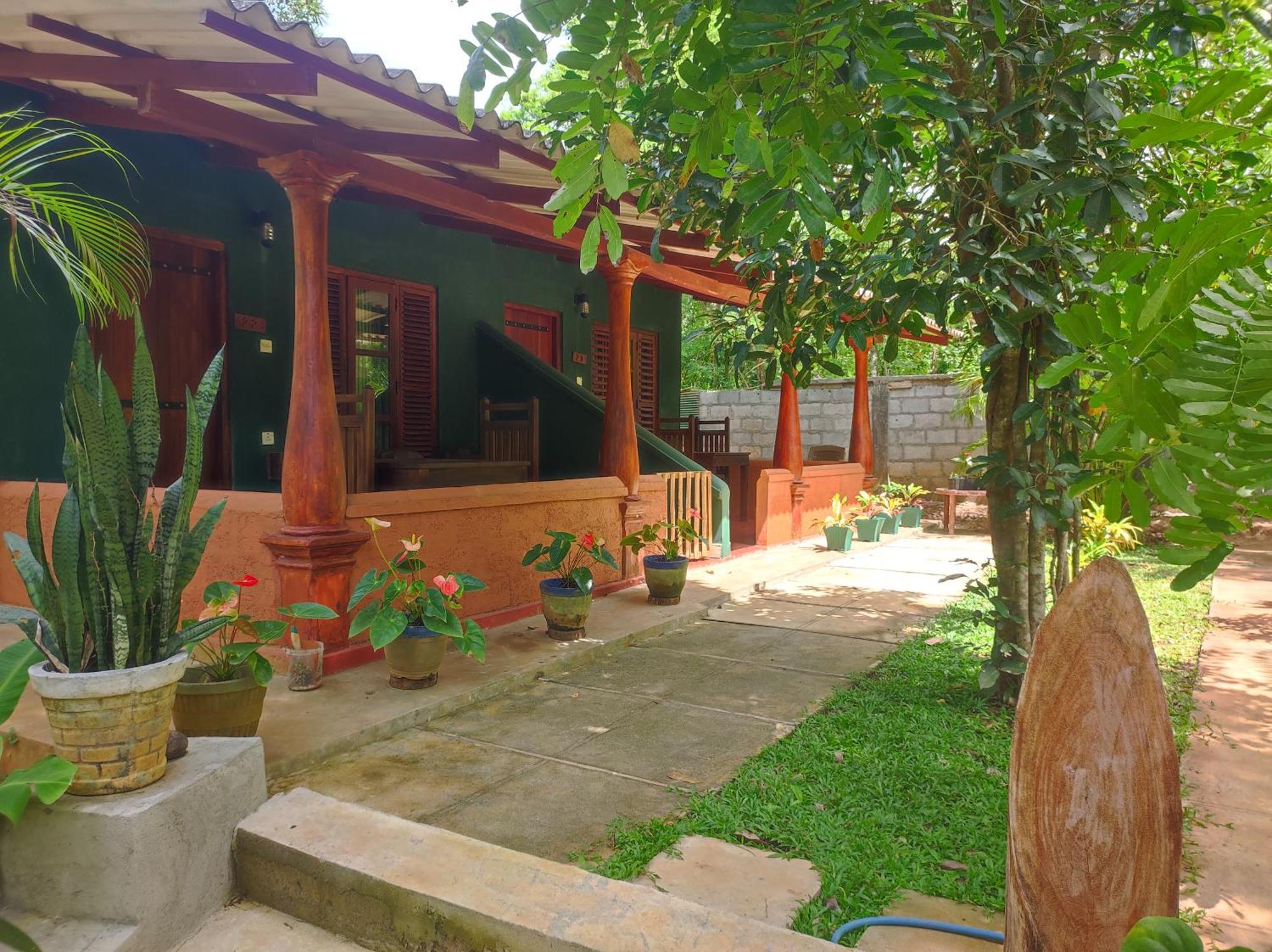Jaana Guest Hotell Sigiriya Exteriör bild